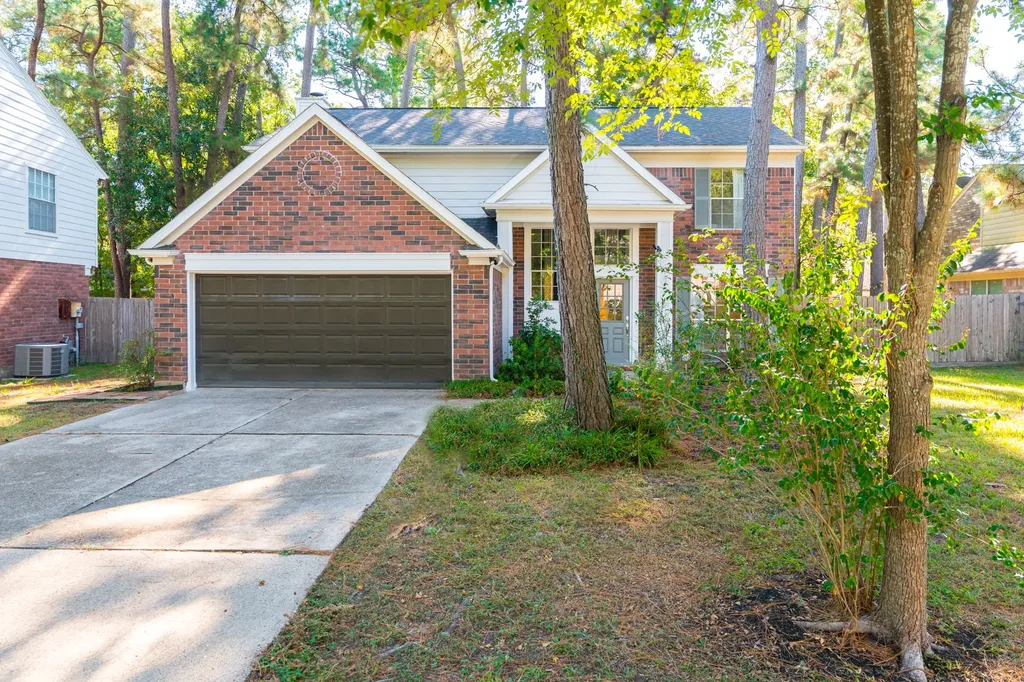 18 Cottage Grove Place The Woodlands TX 77381