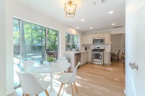 18 Cottage Grove Place The Woodlands TX 77381