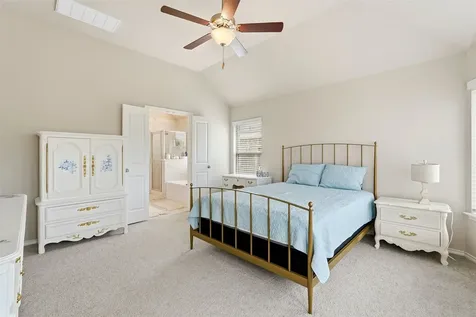 10526 Cabot Trail Iowa Colony TX 77583
