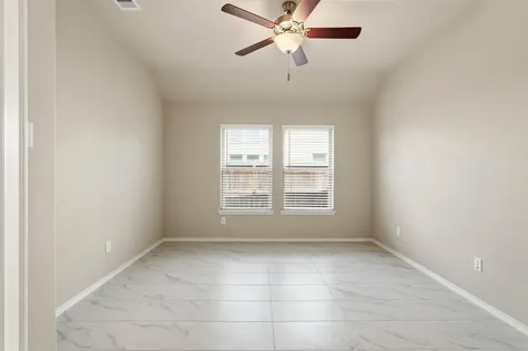 10526 Cabot Trail Iowa Colony TX 77583
