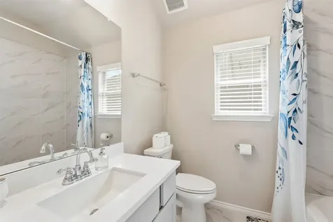 10526 Cabot Trail Iowa Colony TX 77583