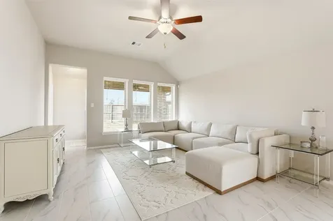 10526 Cabot Trail Iowa Colony TX 77583