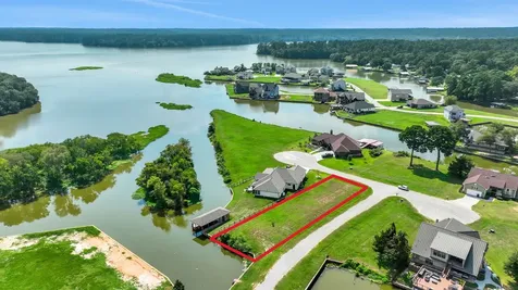 11 Peninsula Point Huntsville TX 77340