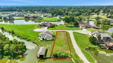 11 Peninsula Point Huntsville TX 77340