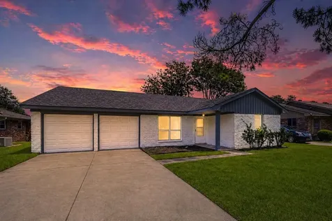 12614 Hunting Brook Drive Houston TX 77099
