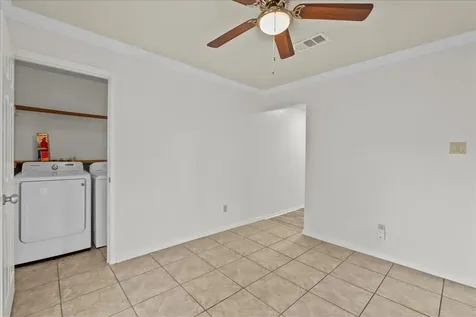 430 W Redway Lane W Houston TX 77598