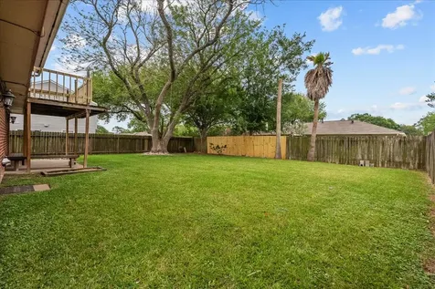 430 W Redway Lane W Houston TX 77598