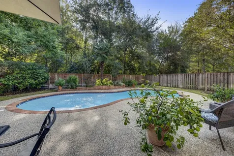 22 S Greywing Place The Woodlands TX 77382