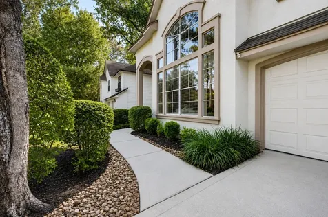 22 S Greywing Place The Woodlands TX 77382