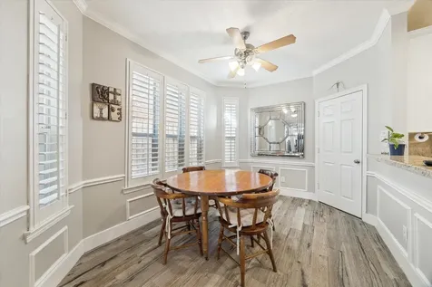 5242 Eigel Street Houston TX 77007