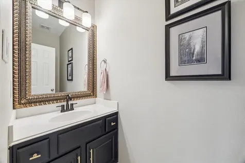 5242 Eigel Street Houston TX 77007