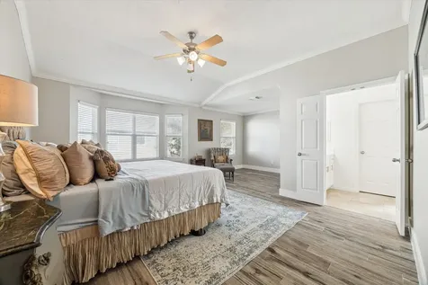 5242 Eigel Street Houston TX 77007
