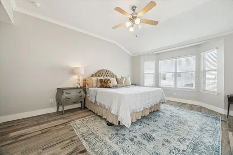 5242 Eigel Street Houston TX 77007