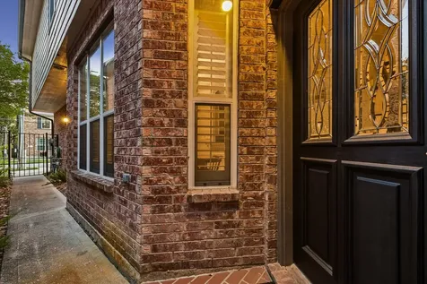 5242 Eigel Street Houston TX 77007