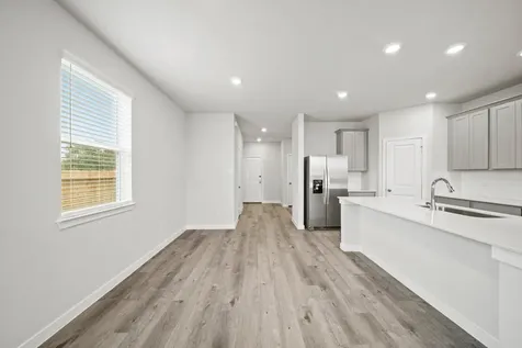 1121 Avenue M Bay City TX 77414
