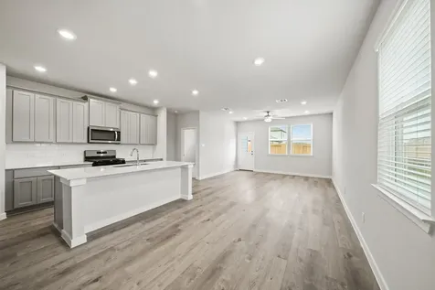 1121 Avenue M Bay City TX 77414