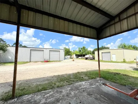 2052 County Road 540 Alvin TX 77511
