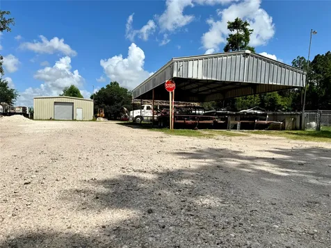 2052 County Road 540 Alvin TX 77511