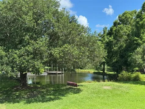 2052 County Road 540 Alvin TX 77511