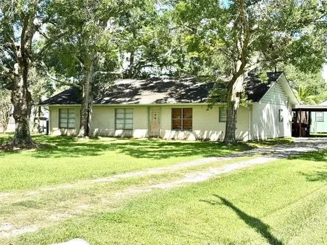 2052 County Road 540 Alvin TX 77511