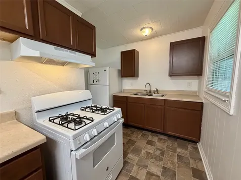 234 Jasmine Street Lake Jackson TX 77566