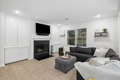 11 Twisted Birch Place Court The Woodlands TX 77381