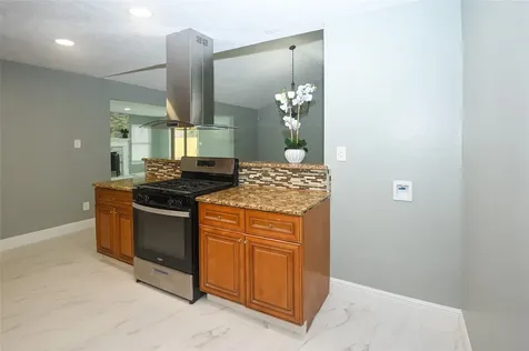 7522 Jackwood Street Houston TX 77074