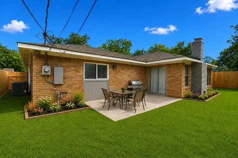 7522 Jackwood Street Houston TX 77074