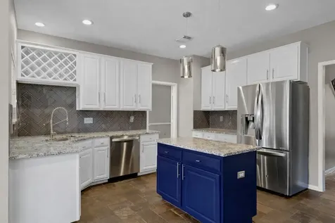 2625 Seashore Drive Seabrook TX 77586