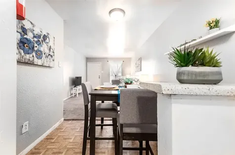 4422 Weaver Road 707 Houston TX 77016