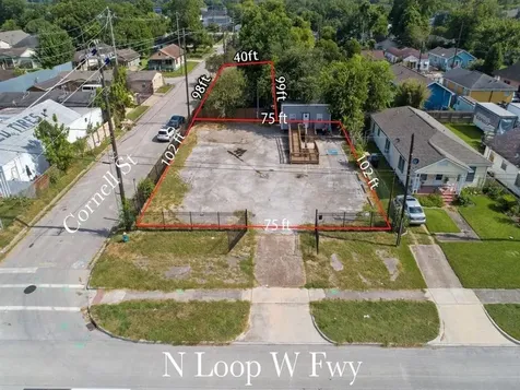 802 E 32nd Street Houston TX 77022