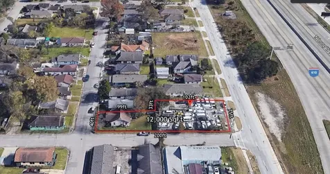 802 E 32nd Street Houston TX 77022