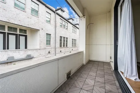 4045 Leeland Street Houston TX 77023