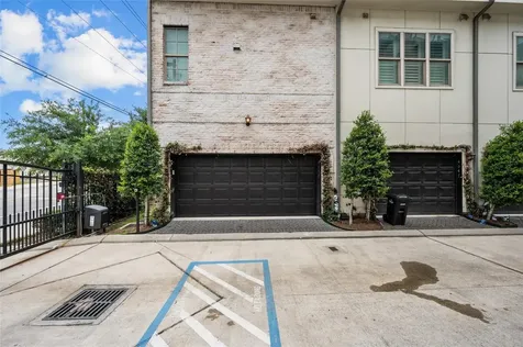 4045 Leeland Street Houston TX 77023