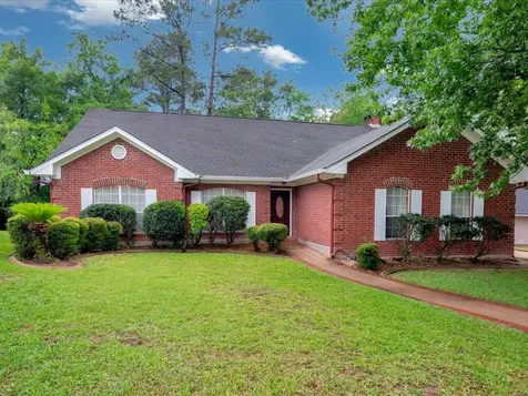 8 Columbia Court Lufkin TX 75901