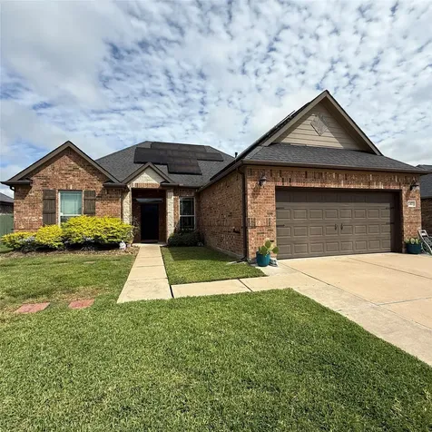 141 Majestic Oak Circle Lake Jackson TX 77566