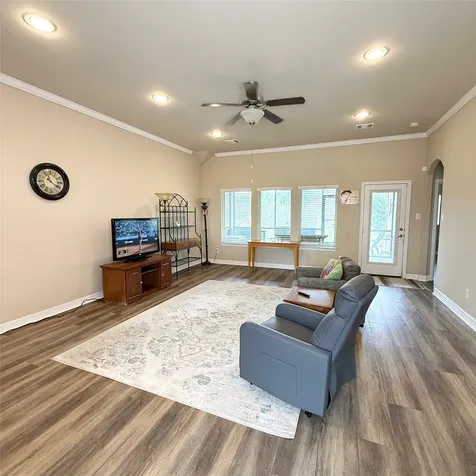141 Majestic Oak Circle Lake Jackson TX 77566