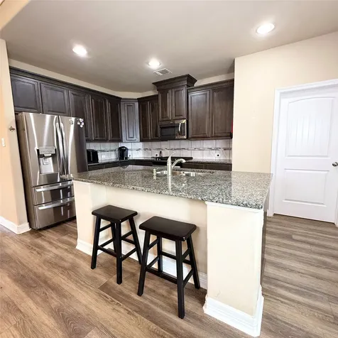 141 Majestic Oak Circle Lake Jackson TX 77566