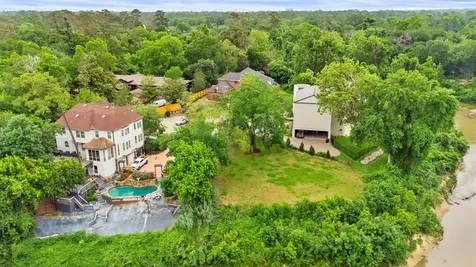 2 Magnolia Bend Drive Houston TX 77024