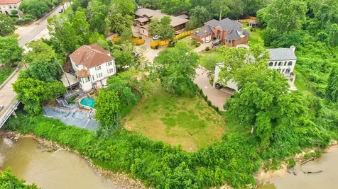 2 Magnolia Bend Drive Houston TX 77024