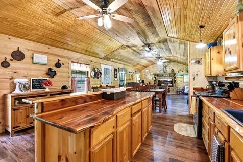27160 Highway 146 N Cleveland TX 77327