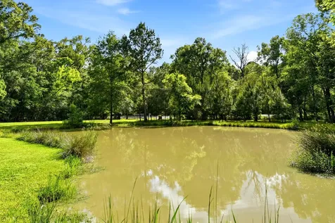 27160 Highway 146 N Cleveland TX 77327