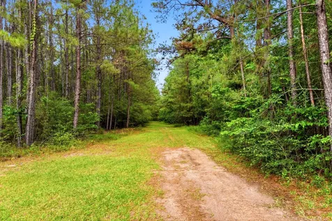 27160 Highway 146 N Cleveland TX 77327
