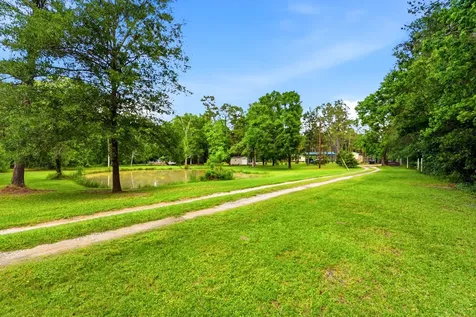 27160 Highway 146 N Cleveland TX 77327