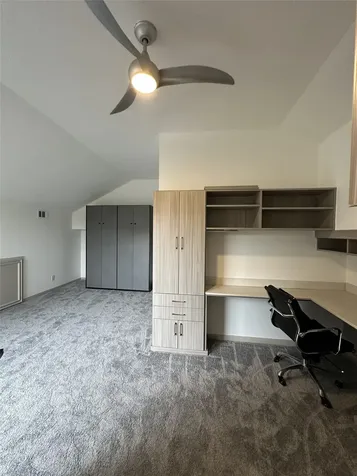 16 Alpine Court Bellaire TX 77401
