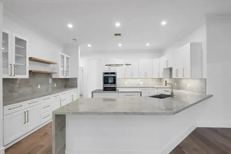 686 Edgewood Drive Montgomery TX 77356
