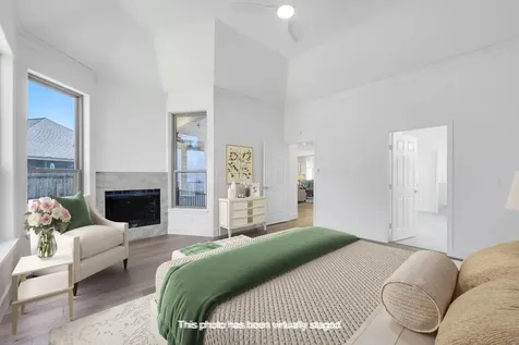 686 Edgewood Drive Montgomery TX 77356