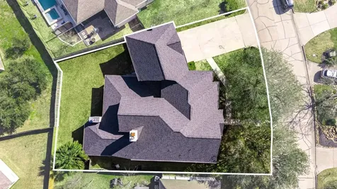 686 Edgewood Drive Montgomery TX 77356