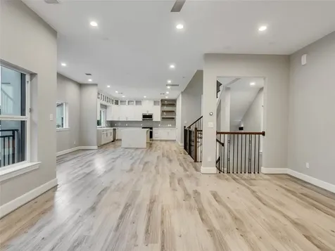 1122 W 16th Street C Houston TX 77008