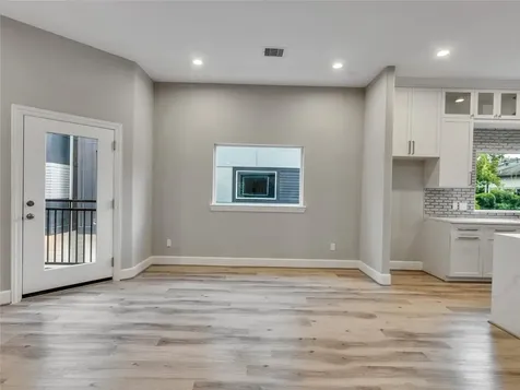 1122 W 16th Street C Houston TX 77008